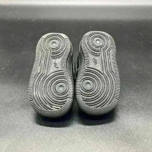 Nike air force 1 low all black toddler 4C casual sporty running walking - Picture 7 of 8